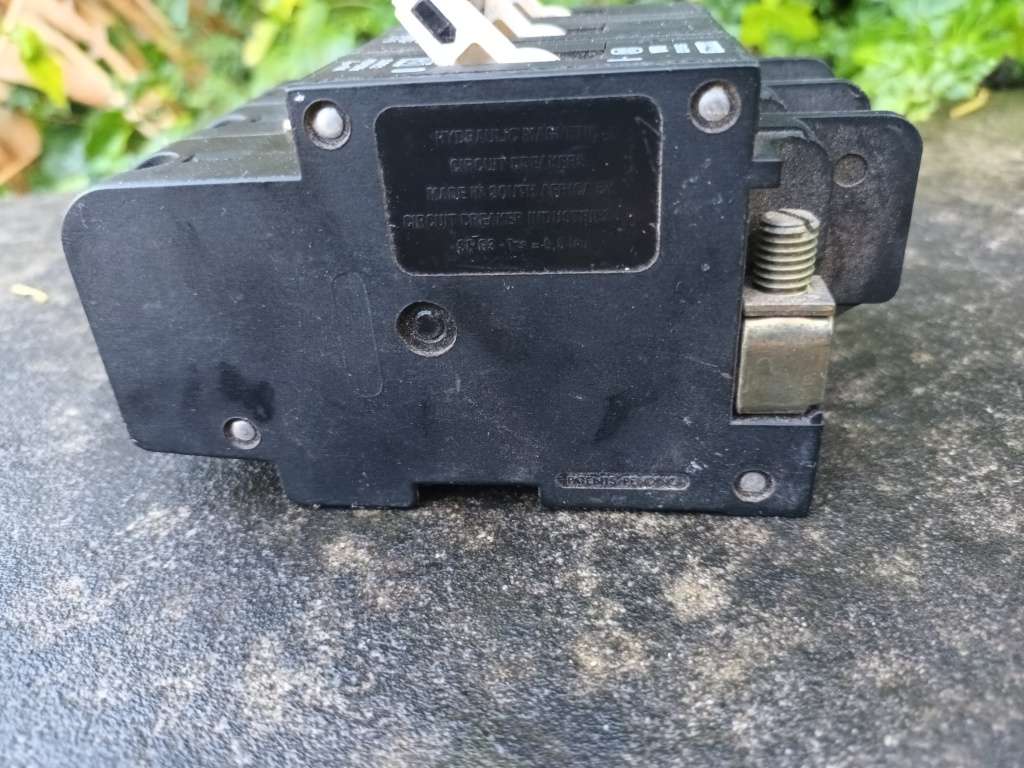 CBI Circuit Breaker 3 Pole Curve 2 60A 6kA 415V