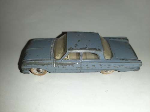 South African DINKY TOYS  FORD FAIRLANE --148