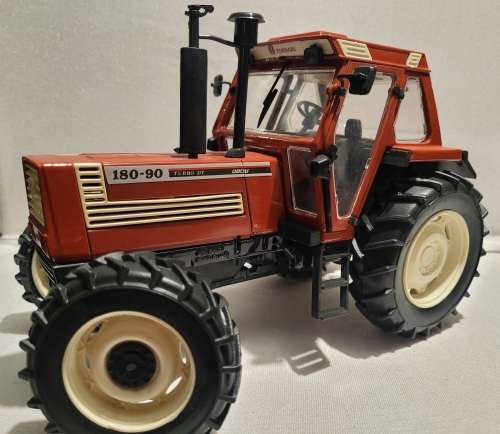 ROS FIAT 180-90 Turbo DT First Edition 1:18 Stand Model ROS REF:8003088103085