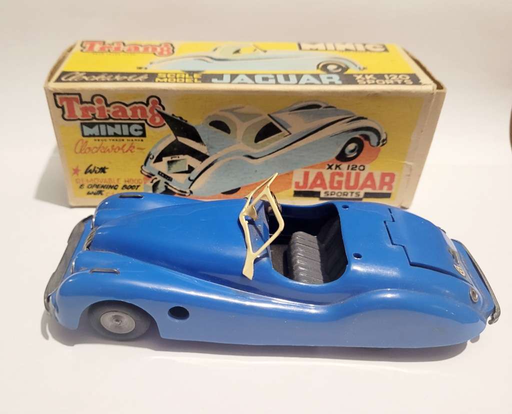 Tri-ang Minic JAGUAR XK120 Car Clockwork Pusch and Go