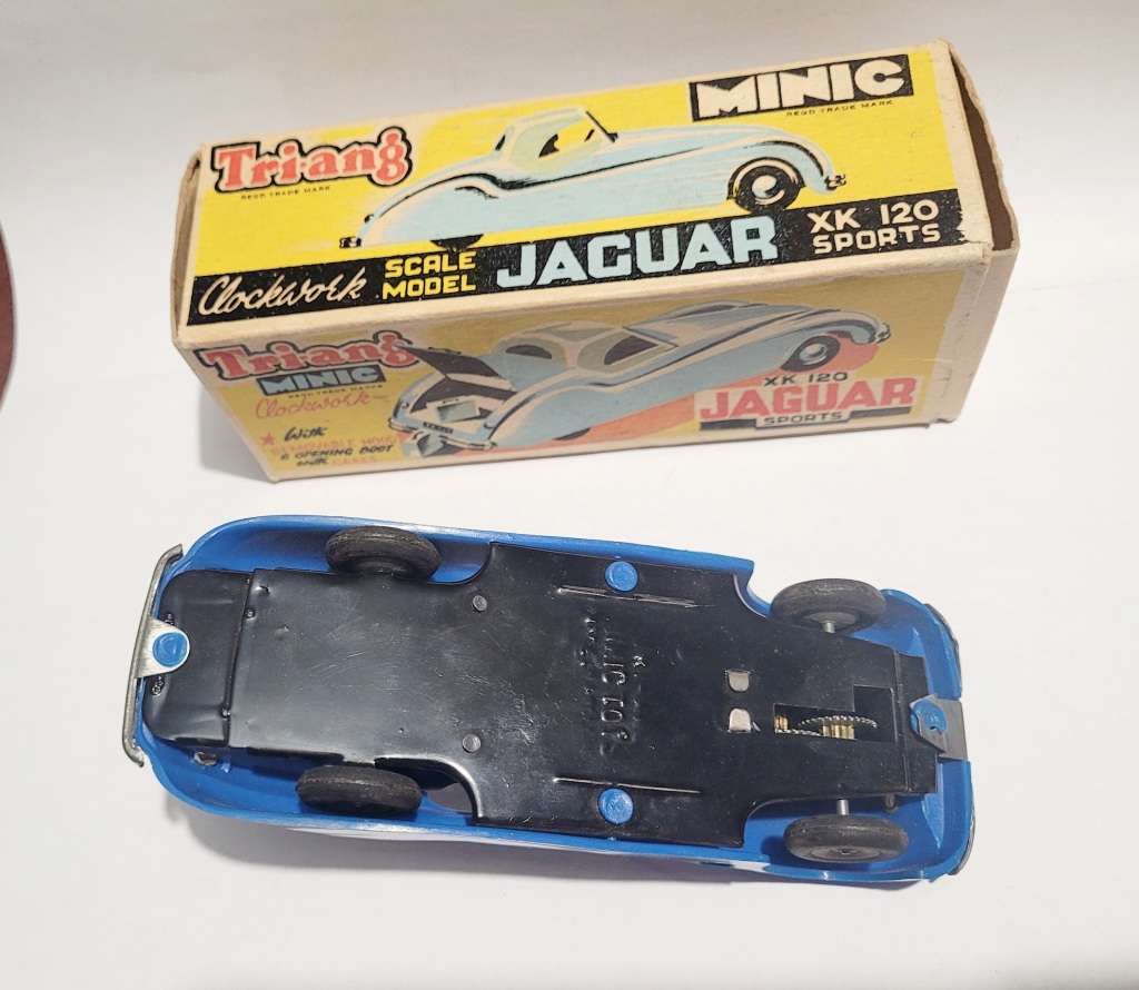 Tri-ang Minic JAGUAR XK120 Car Clockwork Pusch and Go