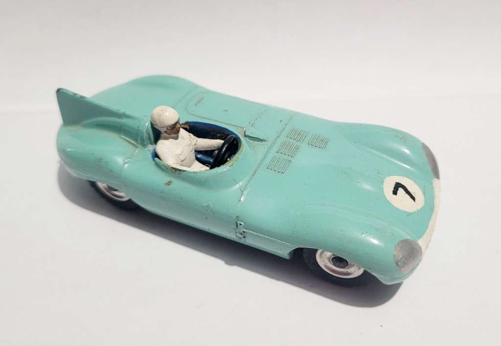 Dinky 238 Jaguar Type D Race Mint