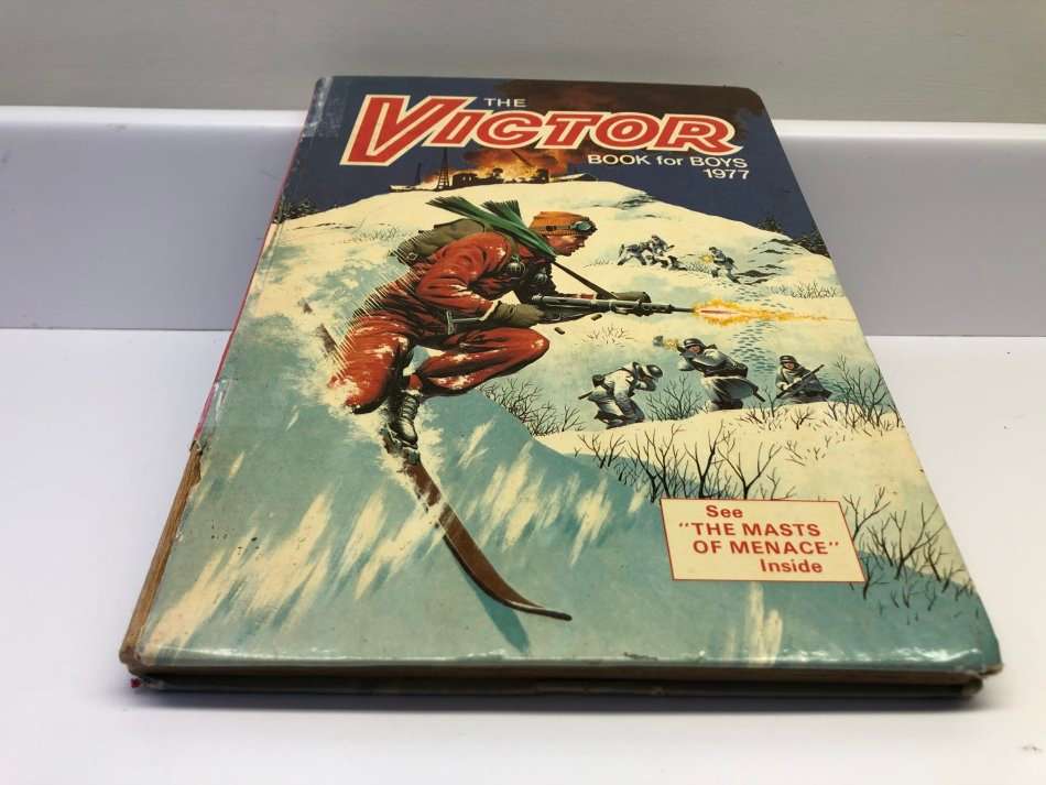 ANNUALS - VICTOR 1977 HOTSPUR 1976 82 ACTION 1983