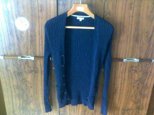 Burberry Cashmere Sweater Luxury Size M Blue Navy (Slim/Medium size body fit)