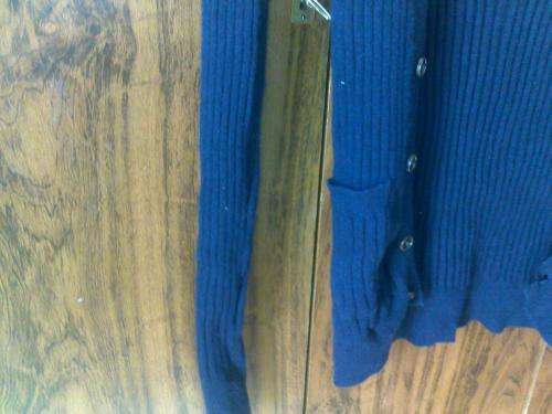 Burberry Cashmere Sweater Luxury Size M Blue Navy (Slim/Medium size body fit)