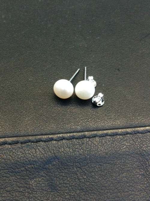 7mm Akoya Pearl and Sterling Silver Colored Earings - Very Beautiful Real Pearl