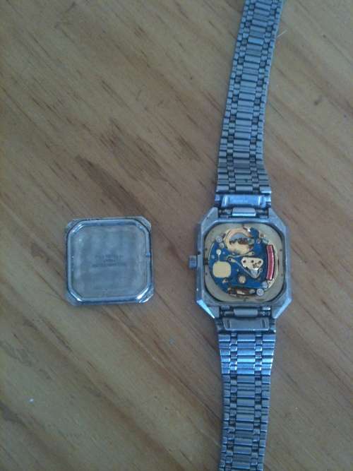 old Swiss RADO quartz ladies watch needs attention and repair etc - SELL AS ISSW