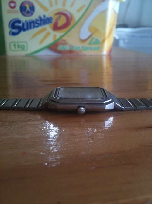 old Swiss RADO quartz ladies watch needs attention and repair etc - SELL AS ISSW