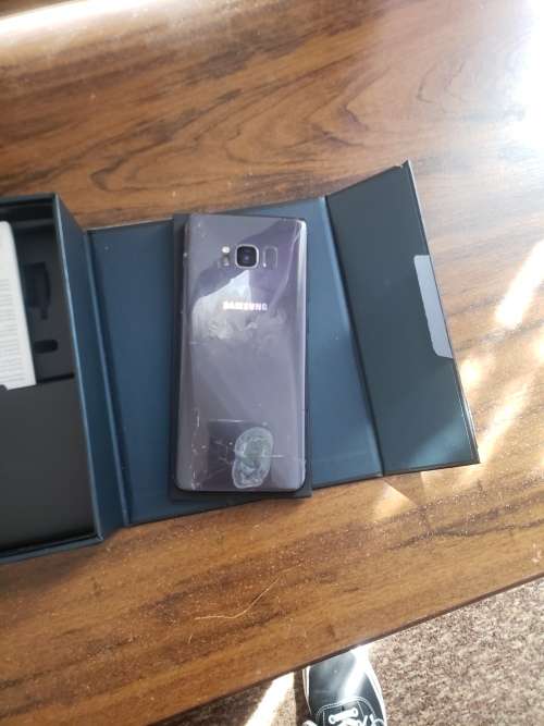 Samsung Galaxy S8 - 64GB (Cracked LCD) price slashed.Box available