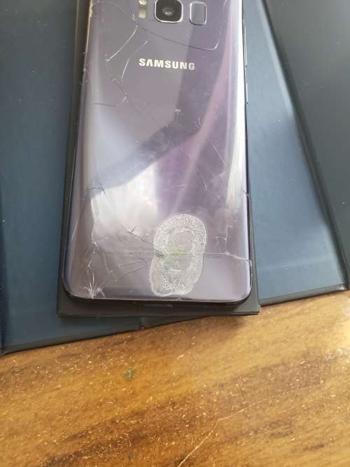 Samsung Galaxy S8 - 64GB (Cracked LCD) price slashed.Box available