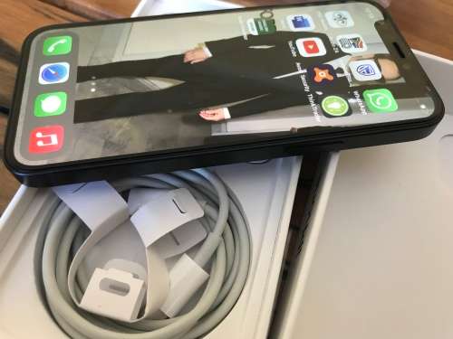 Apple Iphone 12 Mini Black Unlocked 64gb - Very good condition, used indoors only - Bargain