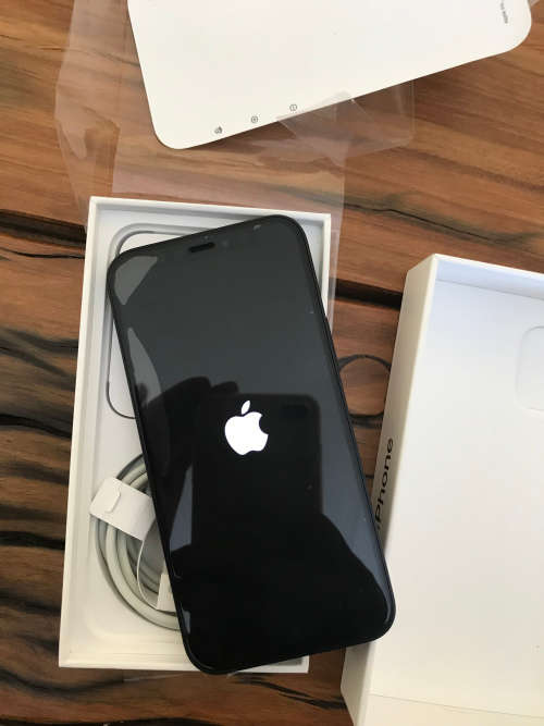 Apple Iphone 12 Mini Black Unlocked 64gb - Very good condition, used indoors only - Bargain