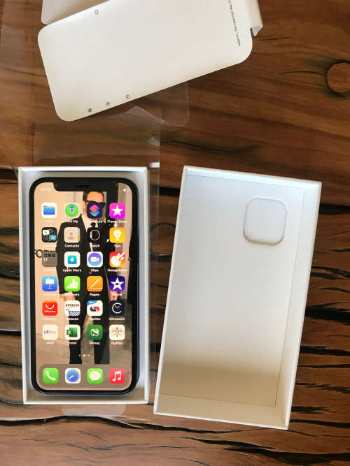 Apple Iphone 12 Mini Black Unlocked 64gb - Very good condition, used indoors only - Bargain