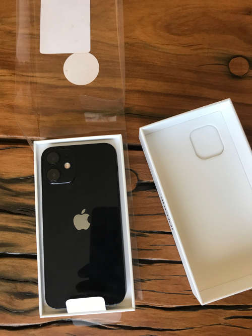 Apple Iphone 12 Mini Black Unlocked 64gb - Very good condition, used indoors only - Bargain