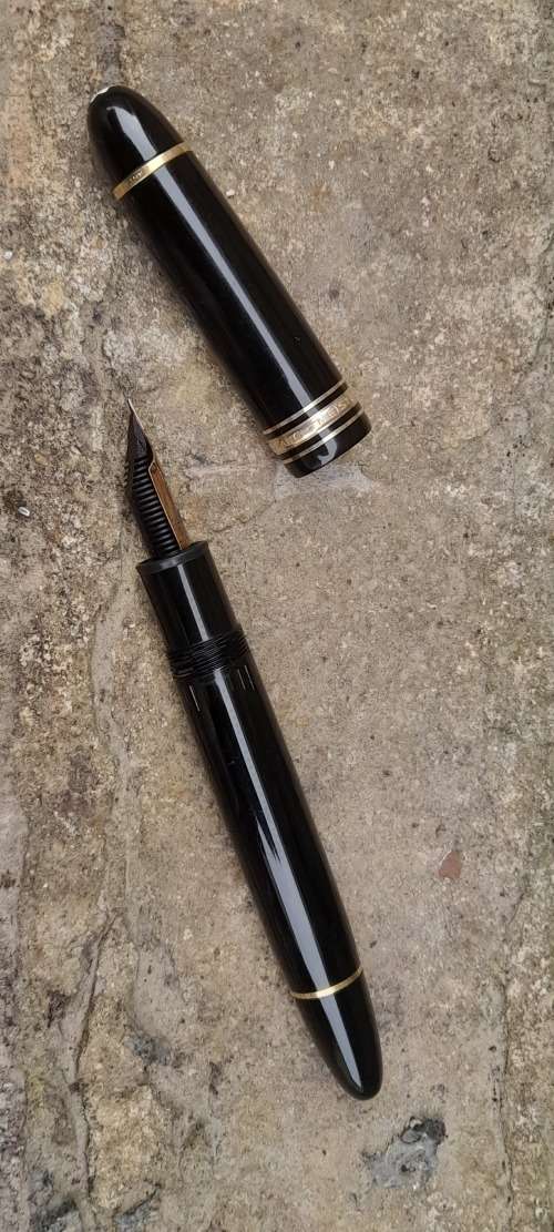 Montblanc Meisterstuck 149 Fountain Pen 18K Medium Nib - Early 1991 Model Authentic