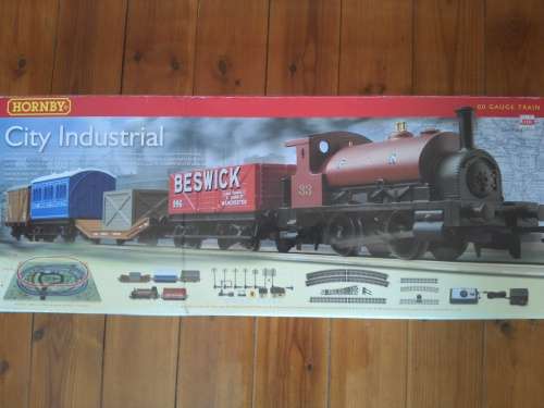 HORNBY CITY INDUSTRIAL SET
