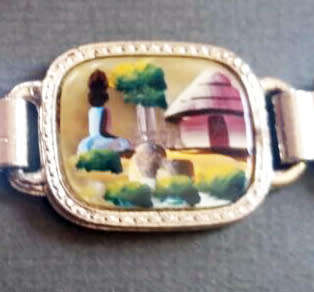 DELIGHTFUL VINTAGE HAND PAINTED BRACELET WITH TOGGLE CLOSING. UNUSUAL!