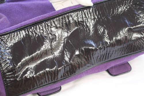 EXUDE LONDON PURPLE SUEDE SAFARI HANDBAG WITH BLACK PATENT LEATHER TRIM. ORIGINAL DUSTCOVER.