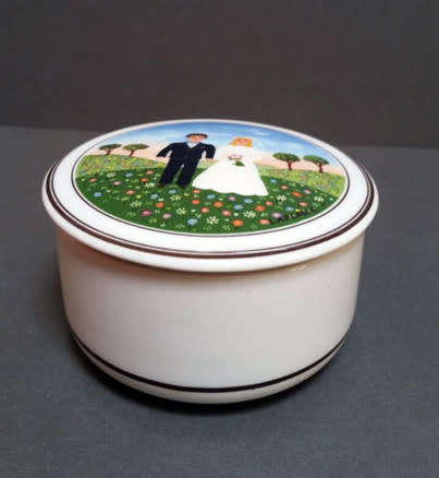 VINTAGE VILLEROY AND BOCH ORNAMENTAL PORCELAIN DISH WITH PAINTED LID. COLLECTOR'S ITEM!