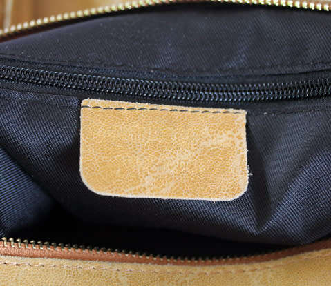 MUSTARD FIRENZE GENUINE LEATHER SAFARI HANDBAG. DESIGN MODELLED ON BALENCIAGA. MADE IN ITALY.