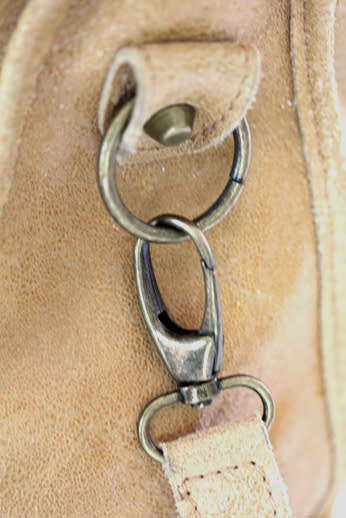 MUSTARD FIRENZE GENUINE LEATHER SAFARI HANDBAG. DESIGN MODELLED ON BALENCIAGA. MADE IN ITALY.