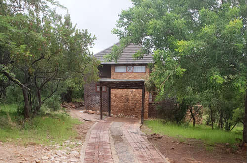 Mabalingwe - Bela Bela - Long Weekend 3 night stay - 24 to 27 April 2020 2 Bedroom unit with loft