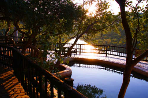 Mabalingwe - Bela Bela - Long Weekend 3 night stay - 24 to 27 April 2020 2 Bedroom unit with loft