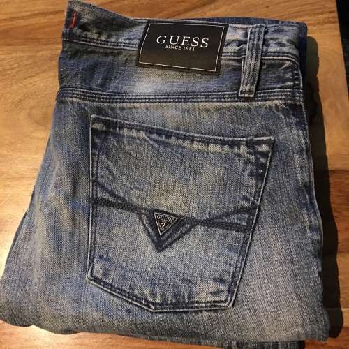 Guess Jean
