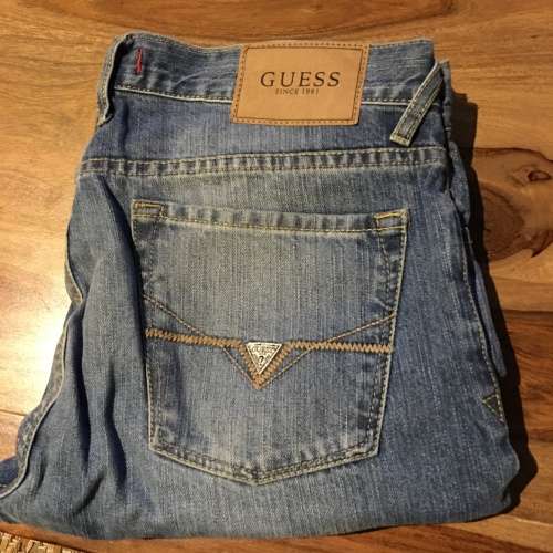 Guess Jean (quality photos in discription)