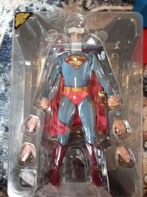 Superman III Evil Version - Hot Toys Exclusive 1/6th Scale Figure