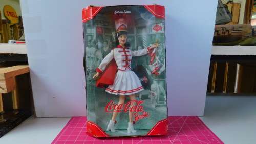 Coca Cola Barbie Doll Collector Edition #53974 New NRFB 2001 Mattel, Inc. 14+