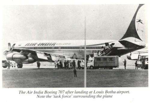 The Seychelles Affair  --  Mike Hoare