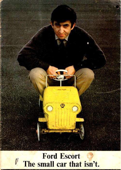 Ford Escort --  Brochure