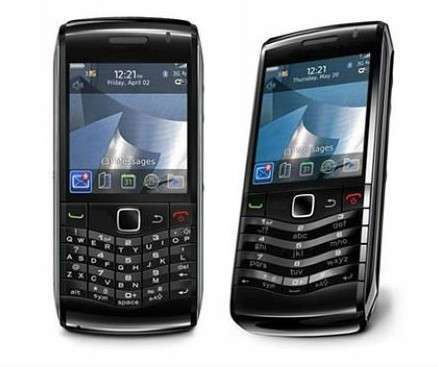 GENUINE Blackberry Pearl 3G 9105, BOXED with all accessories, UNLOCKED