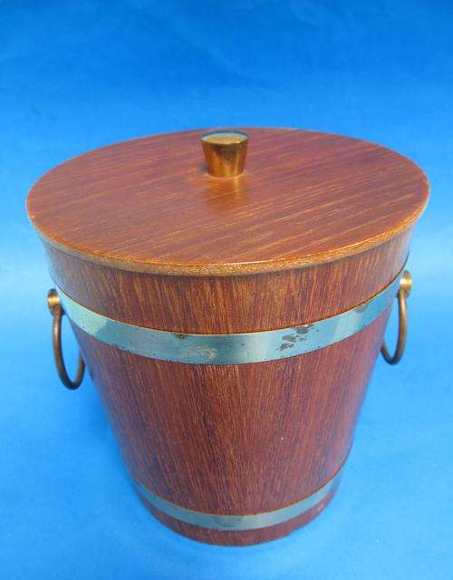 WOODEN ICE BUCKET WITH TONGS