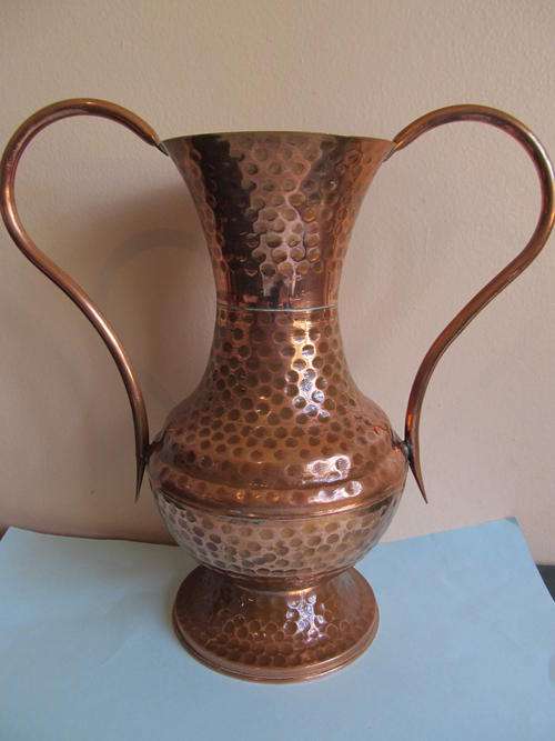 LARGE COPPER DOUBLE HANDLED VASE - HANDBEATEN