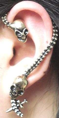 Double Skulls wrap around earring / ear cuff Silver