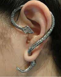 Snake wrap around earring / ear cuff