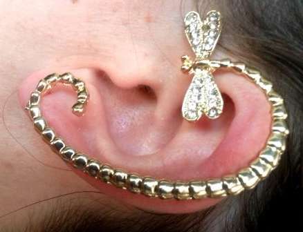 Dragonfly earring / ear cuff Gold