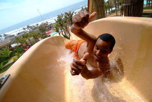uShaka Marine World Combo Tickets | Access to Sea World & Wet 'n Wild