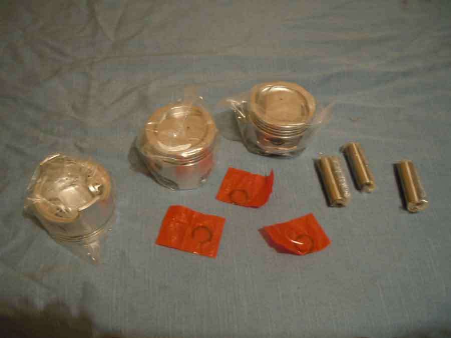 Bargain - brand new Pistons - Unreserved