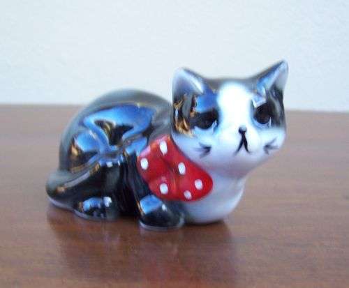 Cute Cat ornament
