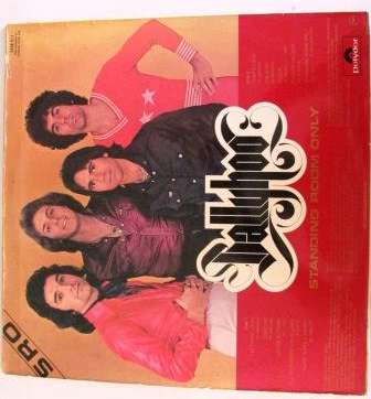 Ballyhoo - Standing room only