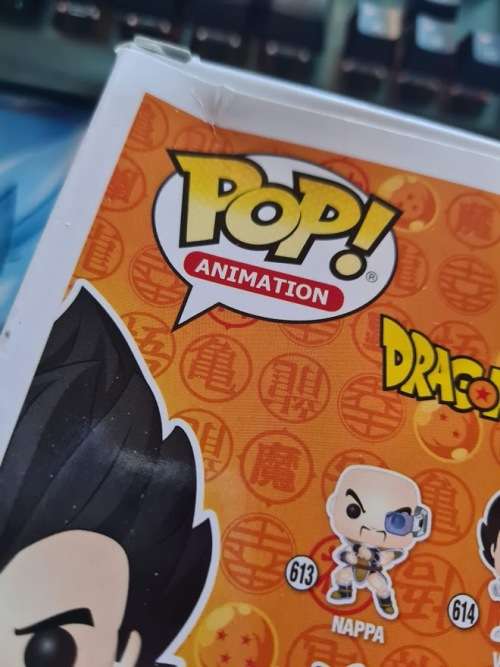 Funko Pop! -  Dragon Ball Z - Vegeta - Over 9000 + Free Protector [Box damage special]