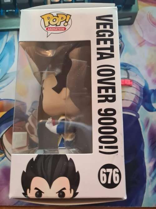 Funko Pop! -  Dragon Ball Z - Vegeta - Over 9000 + Free Protector [Box damage special]