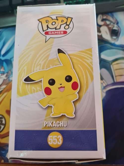 Funko POP! Games - Pokemon - Pikachu (Waving) - Damaged box