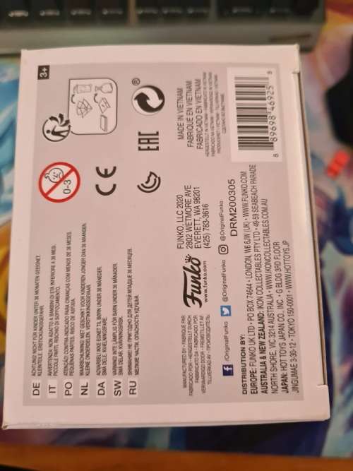 Funko Pop! Animation: Red Eyes Black Dragon #718 Yu-Gi-Oh! + protector