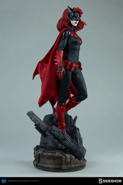 DC Comics - Sideshow - Batwoman Premium Format Statue - Exclusive edition