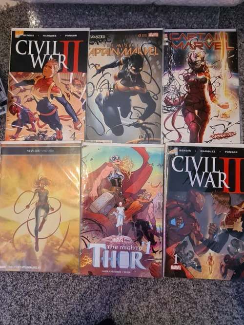 Comic book collection! - Marvel, DC, Spiderman, Wonder Woman, Captain Marvel, Artgerm - 72 books