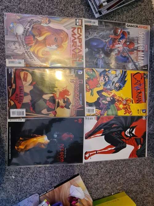 Comic book collection! - Marvel, DC, Spiderman, Wonder Woman, Captain Marvel, Artgerm - 72 books